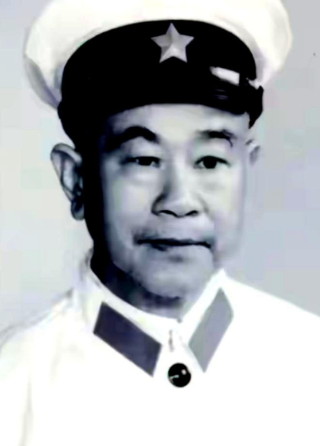 1973年，女知青黄丽萍携农村丈夫归宁波父母家，刚进门，丈夫瞧见墙上照片即大惊，