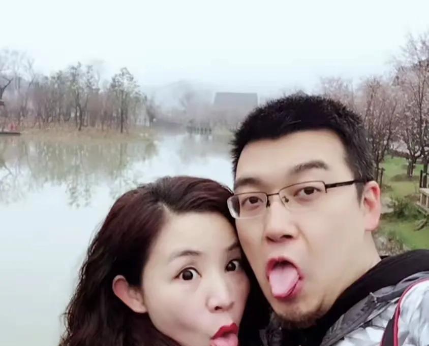 金昀的老公并不是那种为了传宗接代，不顾妻子生病也要生孩子的男人。一些人看白瑞说，