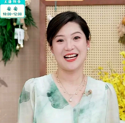 有人问有兵马俑吗？

盼盼说兵马俑去安康出差了，宇辉听到估计要气炸了，不过宇辉说