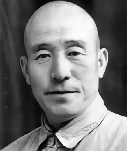 1948年12月5日下午，国民党35军军长郭景云在得知撤退部队受到解放军阻击时，