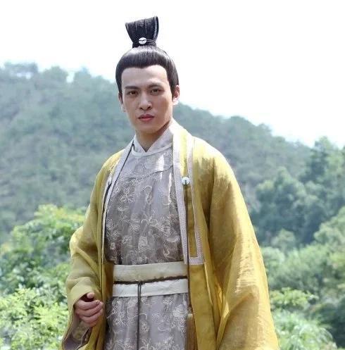 1461年5月，弋阳王朱奠壏和母亲白太妃被押赴法场，罪名是通奸。这场皇室大案的背
