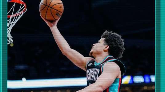 14记助攻创生涯新高！多镜头逐帧拆解，新秀克莱顿传球表现