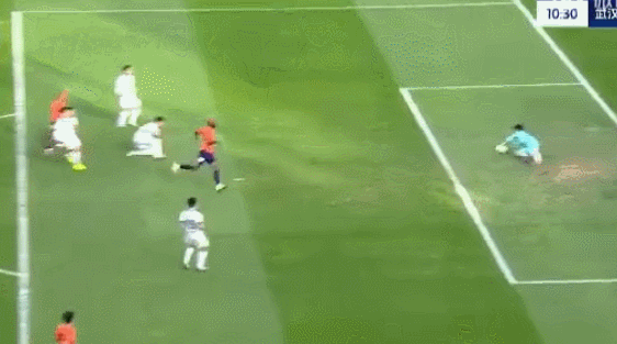 保级有望！青岛海牛率先破门，1比0武汉三镇