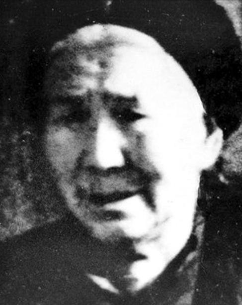 1949年，58岁的邓玉芬喜极而泣，她本以为自己的七个儿子都死了，可谁曾想老三永