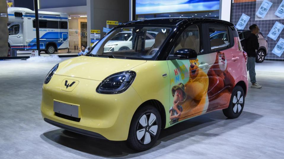 4.48万起售！745升超大空间，五菱宏光MINIEV只推荐最低配和顶配