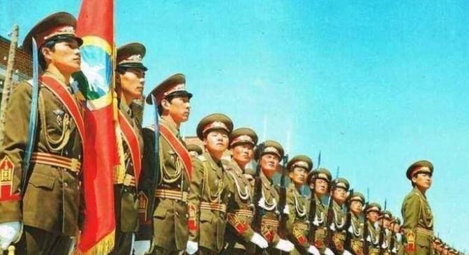 苏联刚解体时期，中俄边贸很发达。很多中国倒爷跑到俄罗斯做生意，倒的都是在中国国内