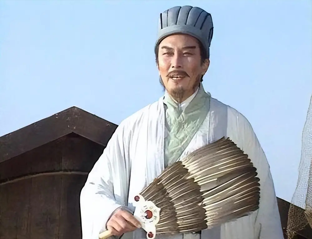 三国决定性的三场大战，跟诸葛亮完全没关系。他一辈子也没参与过什么大规模战役，更别