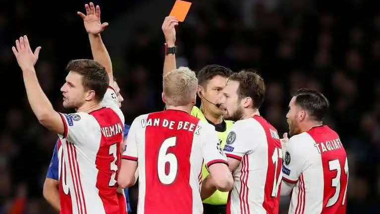 阿森纳0-1负大巴黎，晋级之路蒙上阴影