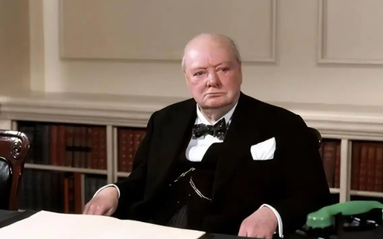 “日不落帝国”衰落了，工厂倒闭，国家破产，英国为什么越混越惨了…