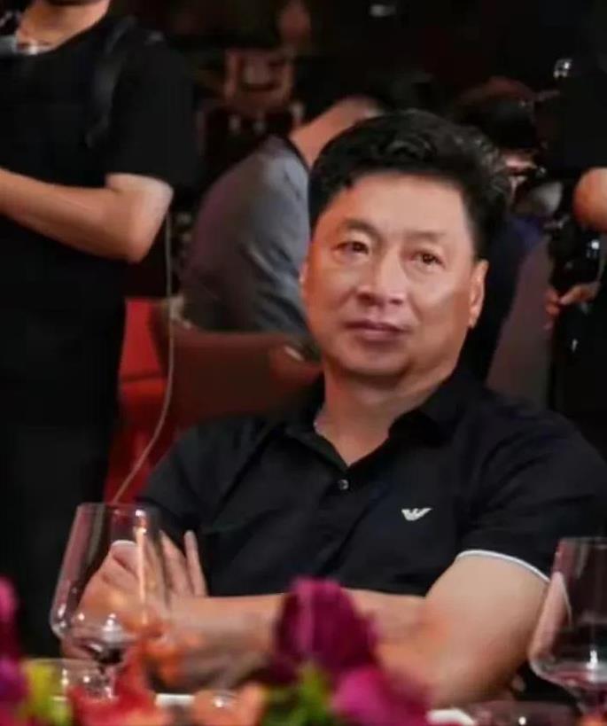 苏群：李春江和李楠应该进中国篮球名人堂，我要向篮协提一下建议，希望为他们争取一下