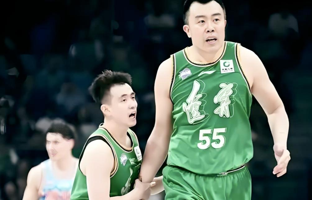 24分钟爆砍25分13板！辽篮新星“篮二代”，他会是韩德君接班人？