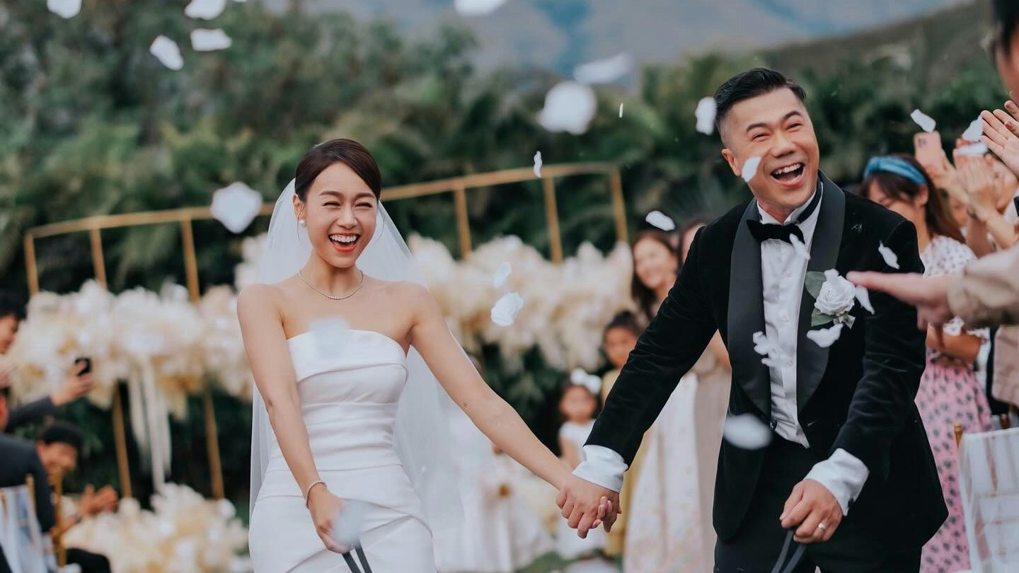 黄心颖晒棉婚纪念照，素颜下厨秀恩爱，与老公泥鯭甜蜜互动