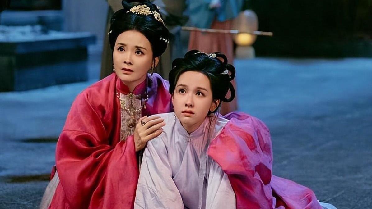 《国王在冬眠》力压《难哄》，但不敌这部！