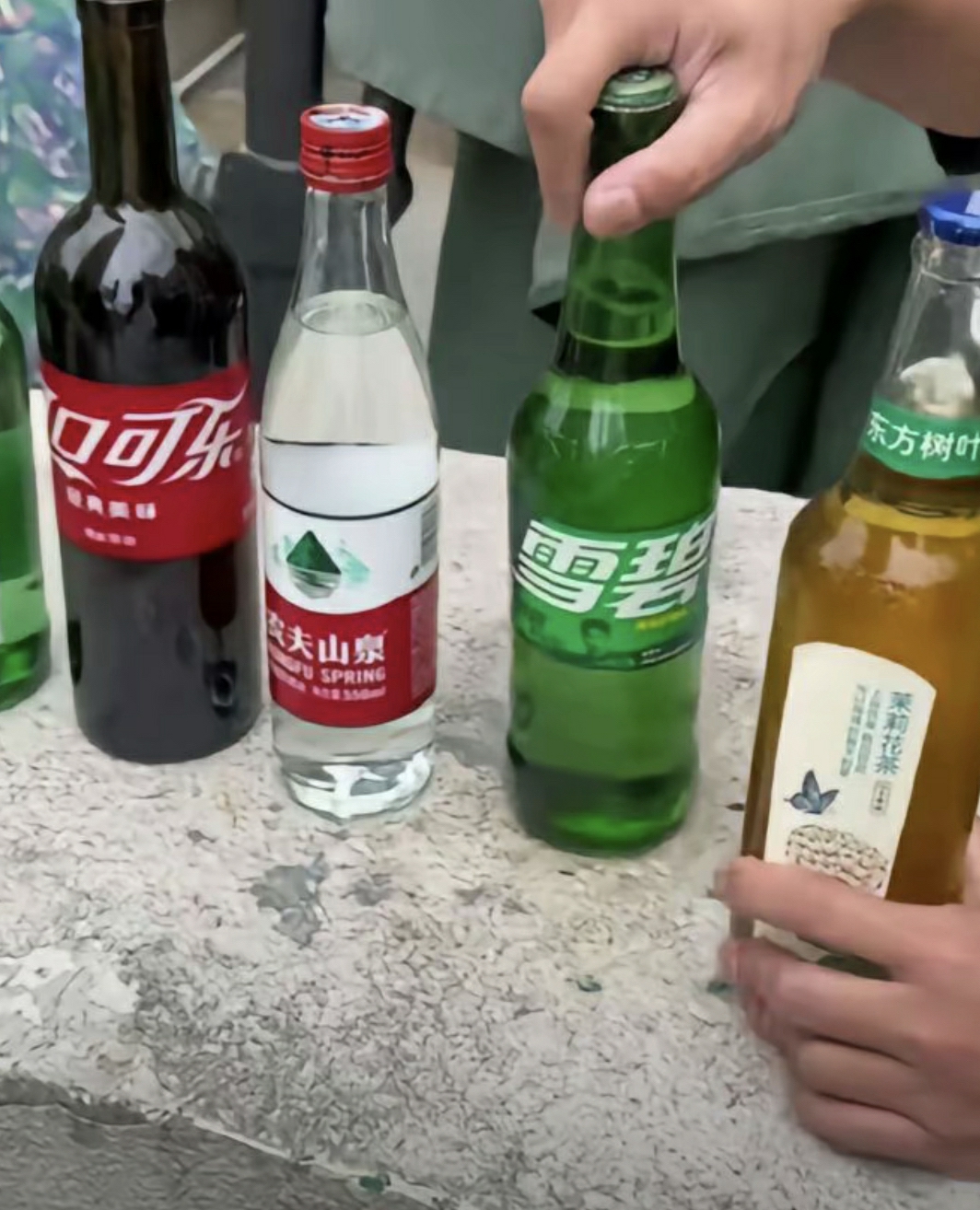 最近减肥，喝点农夫山泉就行了。