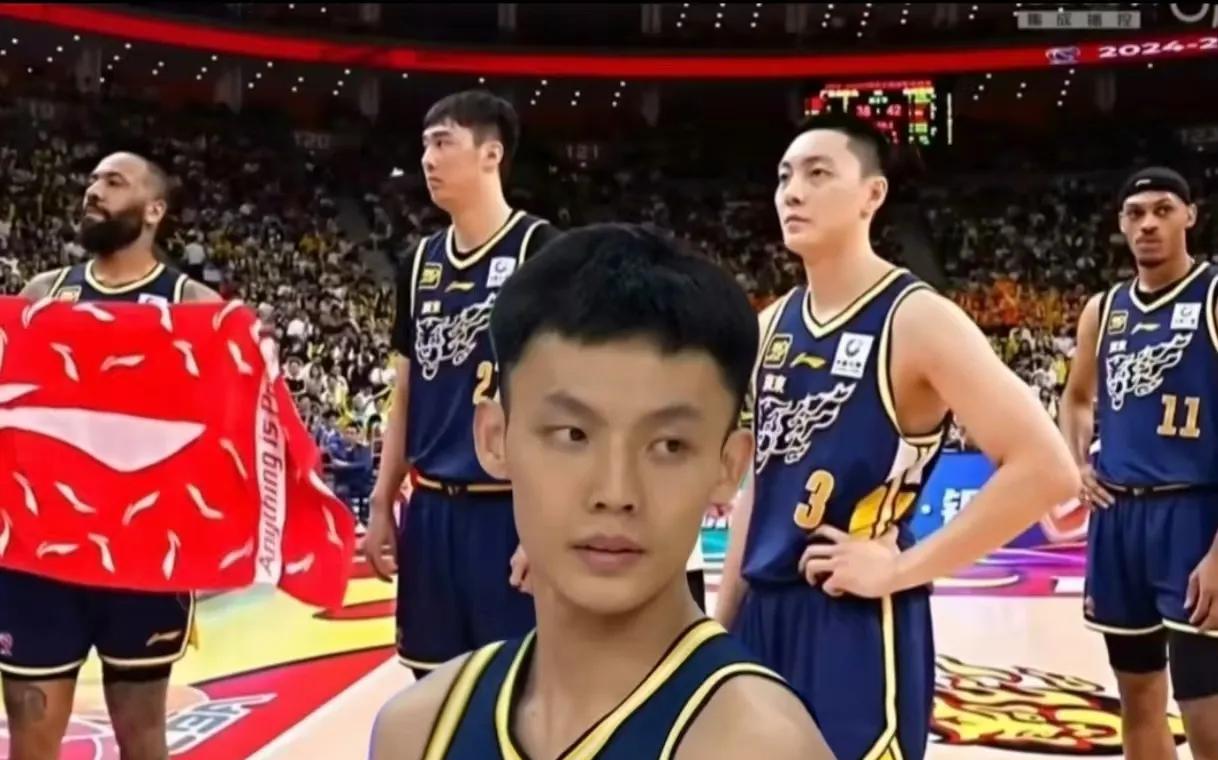 吉伦沃特离开山东男篮，加盟广东男篮就返老还童了，原来是他使用了“灵丹妙药”！怪不