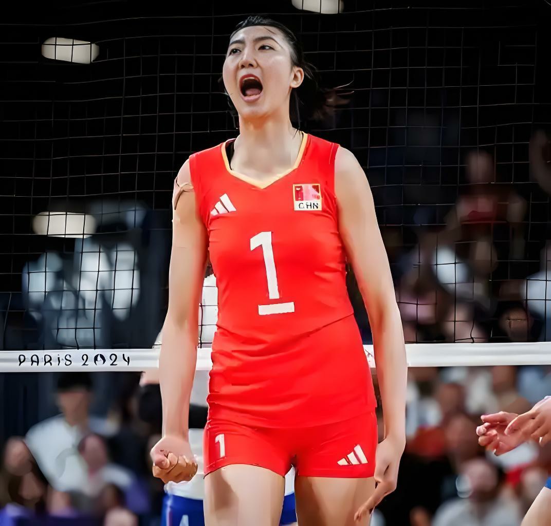 球迷在长白山偶遇前中国女排队长袁心玥，还有回归可能么？
