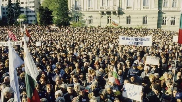 在上世纪80年代末90年代初的苏东剧变中，罗马尼亚总统齐奥塞斯库是唯一被处决的最