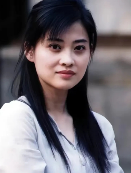 2012年，梅婷拍摄《推拿》时，对秦昊说:“我好像爱上摄影师曾剑了。”秦昊大吃一