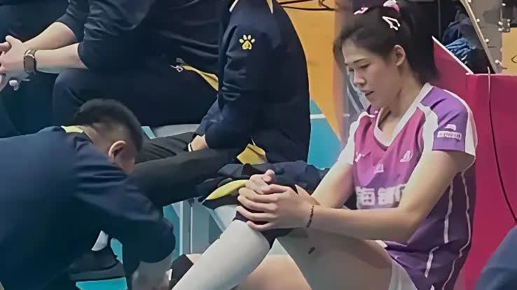 坚守中国女排2号位10年的龚翔宇，终于要登陆美国女排联赛，打养生排球去了，按津闹