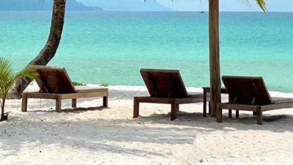 SightBot望远镜瞰西哈努克港