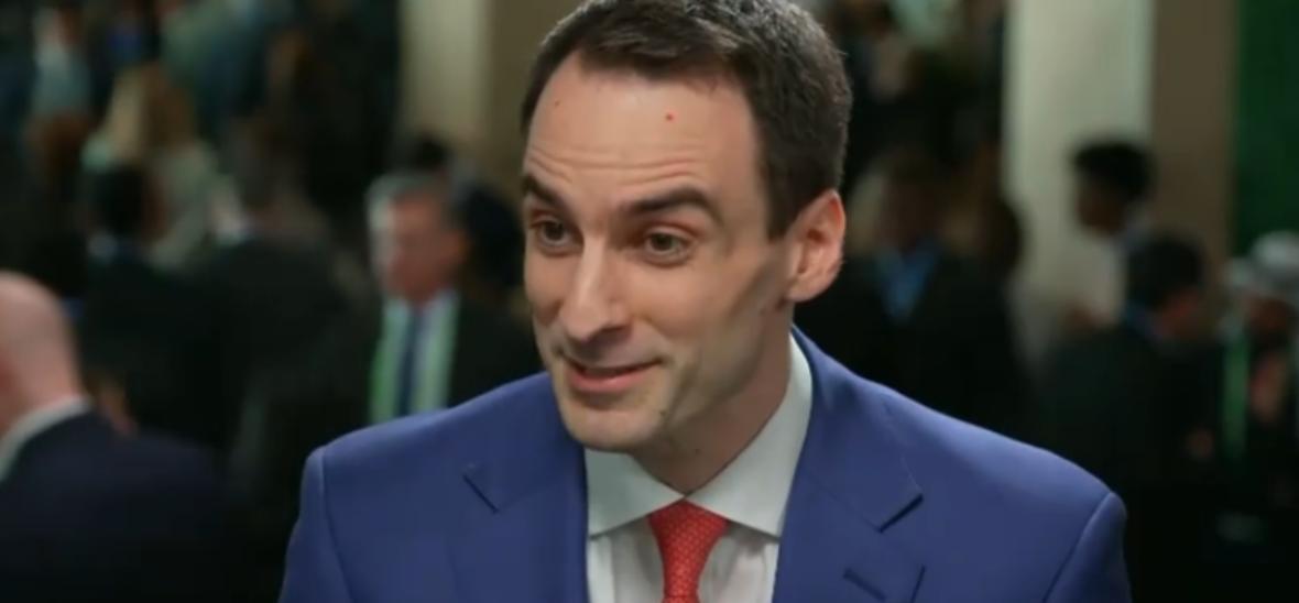 美国这是要把芯片变成 “间谍” 啊！一边往销往中国的人工智能芯片装追踪器，一边还