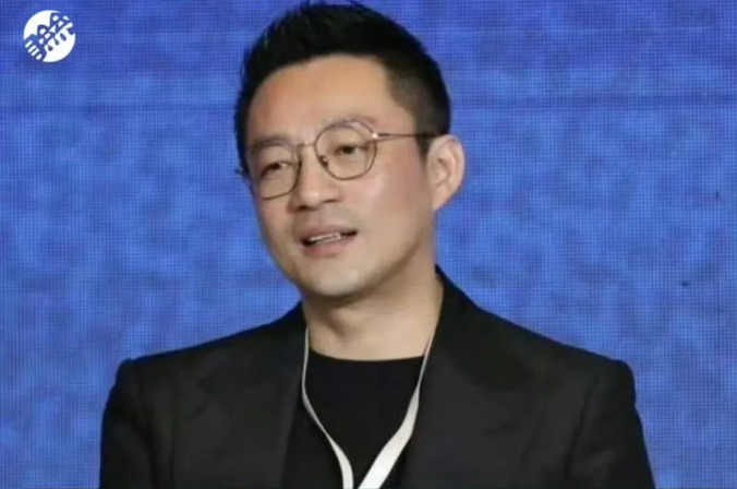 汪小菲病假条引发的两岸争议











我的天呐！这汪小菲的病假条竟然