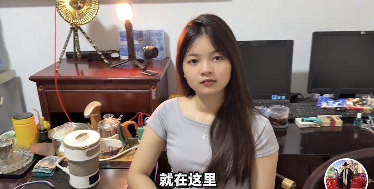 包哥真的不容易啊！



昨天，他在越南与抱抱亲密相处；今天，却已回到中国河口租