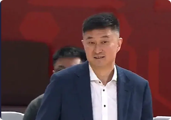 破防了！杜峰:山西为了找外援不惜代价，而广东这些年都在培养本土球员。

杜指导这