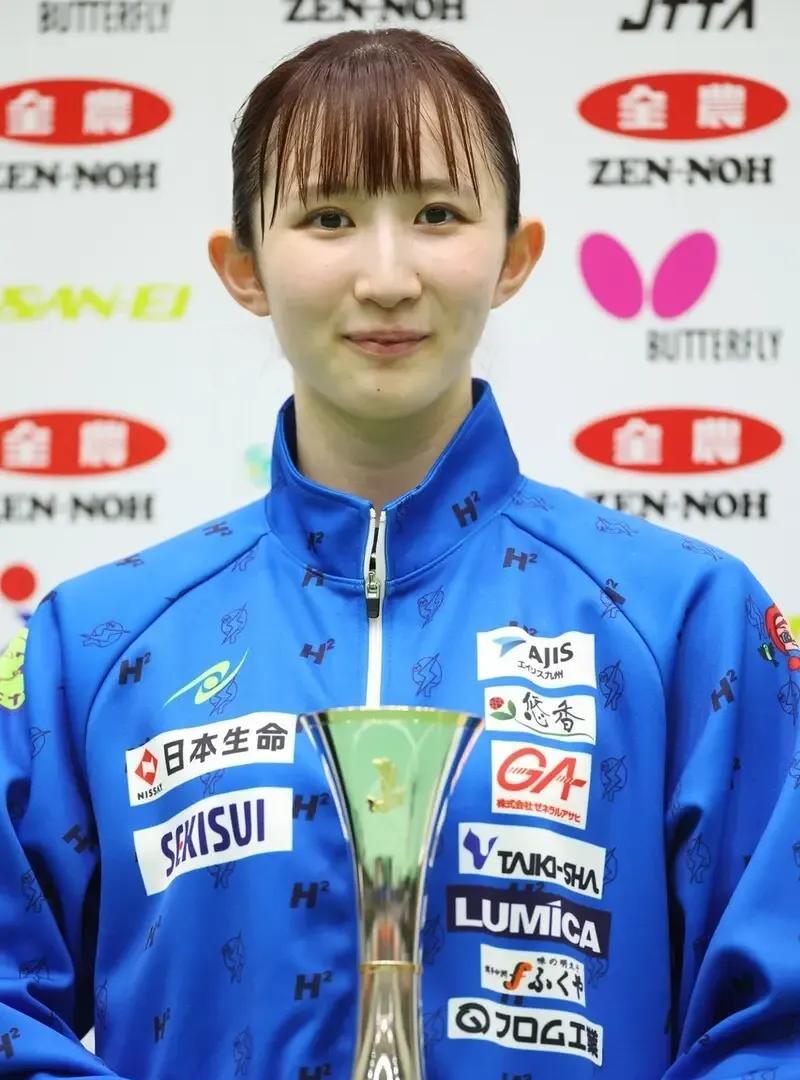 太失落！早田希娜单打、混双全铩羽！昔日的日本一姐早田希娜，如今是落魄的凤凰不如鸡