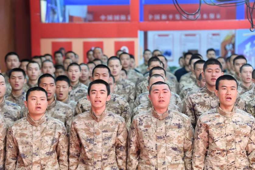 保家卫国！  合肥蜀山区举行新兵欢送会！