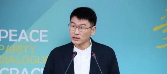 台陆委会态度变了？台湾《联合报》7月31日报道，台湾艺人朱孝天在直播中提到希望两