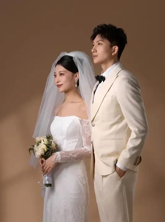 今年壬水的婚姻其实压力也挺大的，因为今年其实有的壬水财务上面压力会有一些大。