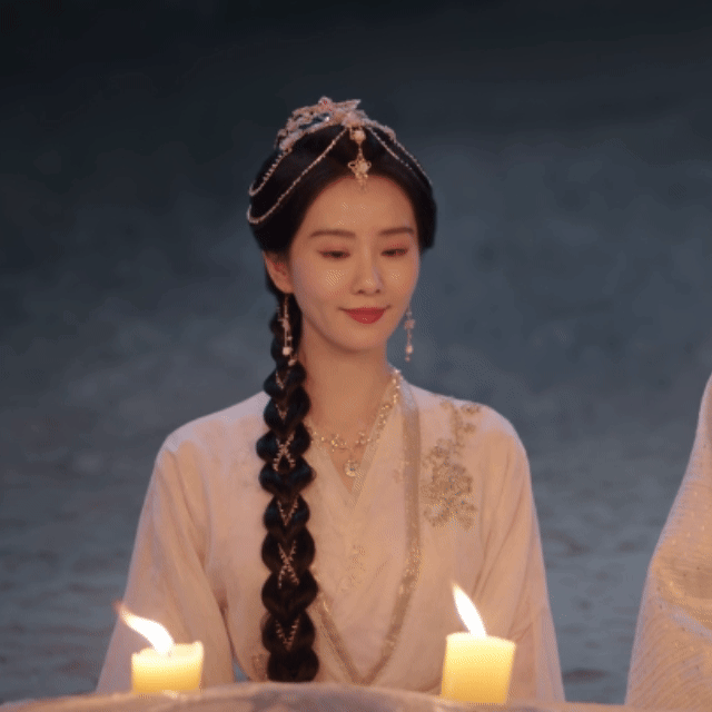 乖巧许愿.gif
