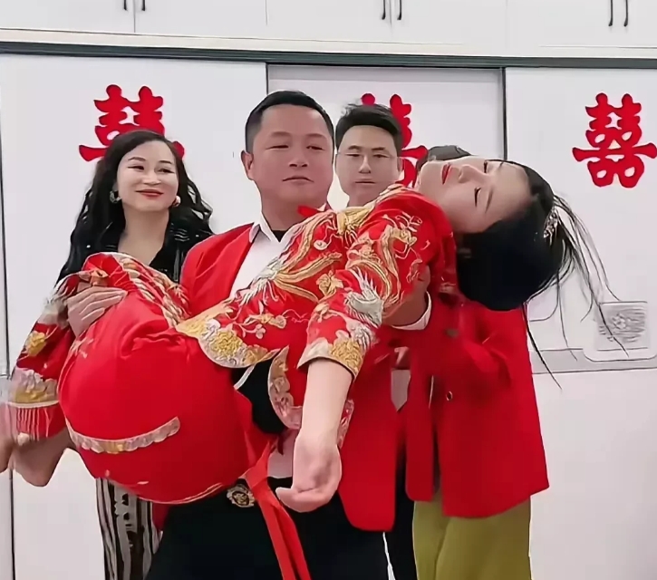江苏，有一名女子是医院的医生，在即将结婚的时候，当天晚上还通宵做了一个晚上手术。