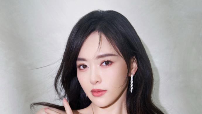 唐嫣的今日份小穿搭，有没有击中你的心巴？