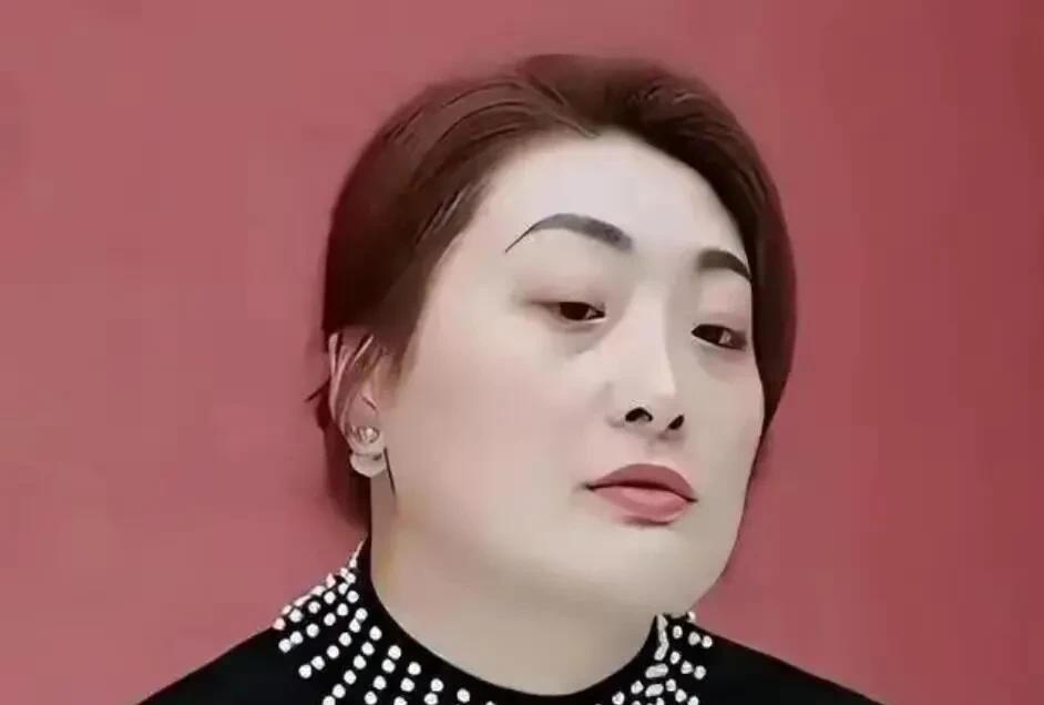 宗馥莉为啥被家里人挤兑得这么厉害！
核心就在她奶奶那儿——那是她爸宗庆后的后妈，