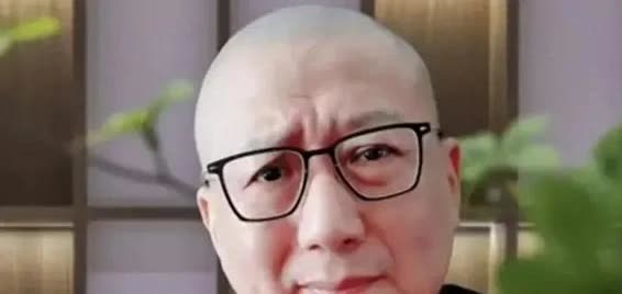 老汪反驳侯耀华关于韩宁在侯宝林大师家学习了六年但是一段相声都不会说的言论，老汪直