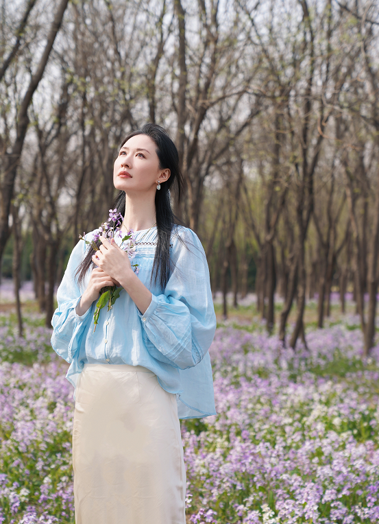 张雯的春游妆造，这状态真不是一般人能比拟的！