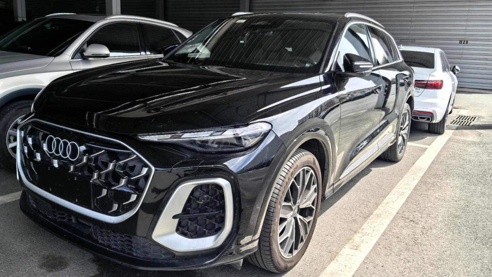 全新奥迪Q5L实车到店，看点真不少