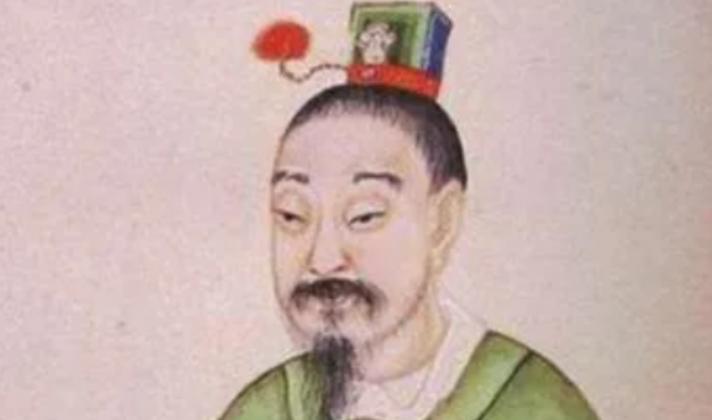 卫青32岁时，迎娶43岁已经三婚的寡妇平阳公主。洞房之夜，平阳公主坐在榻上，卫青