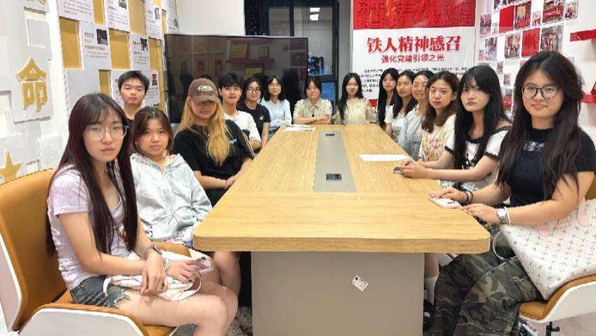 凝心聚力，共绘新篇 ——艺术传媒学院青年志愿者协会首次见面会顺利召开