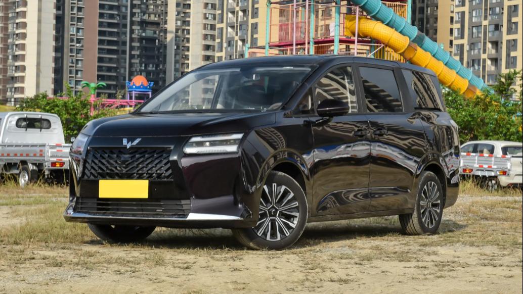 试驾体验五菱星光730 PHEV，综合续航1100km，空间大油耗低