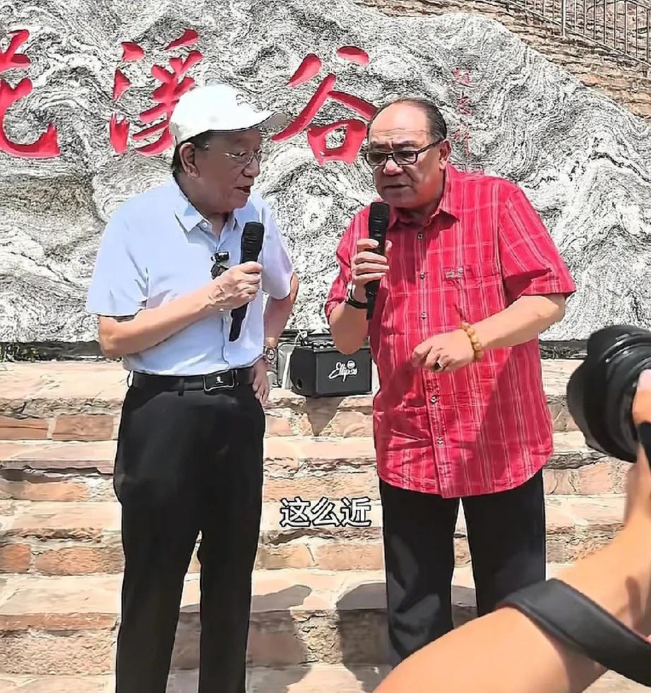河北邯郸的这个景区花溪谷好起来了，之前请了何云伟王玥波来说相声宣传，现在更是请了