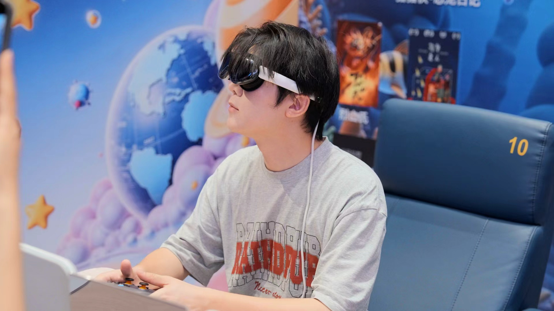 浙江首家虚拟现实影院！“VR+影院+电竞”娱乐新场景