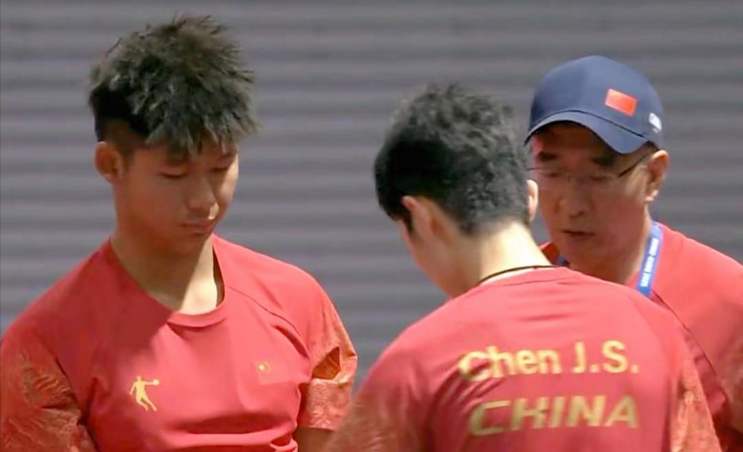 大运会乒乓球女团，最终奖牌榜如下[鲜花]
铜牌—中国台北队

大运会乒乓球男团，