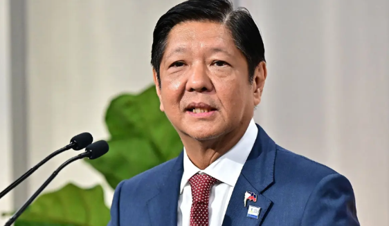 莎拉这招可算是要了小马科斯命了，直接呼吁对小马科斯进行毒检查，此前老杜就称小马科