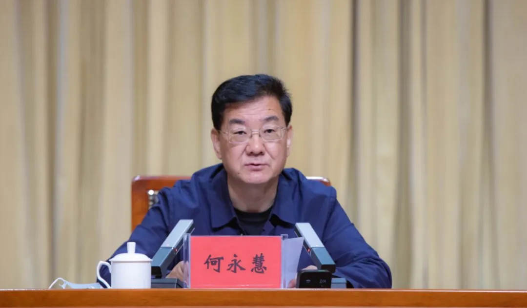 2024年12月初，新疆自治区党委第七巡视组入驻卫健委，在动员大会上，作为“一把