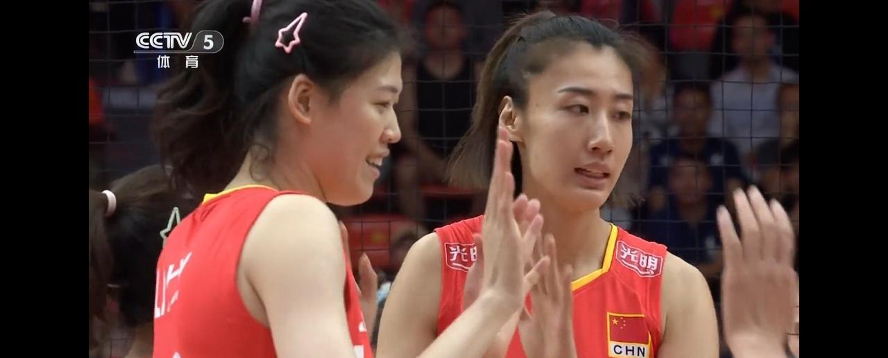 王媛媛15分
吴梦洁13分
高意11分
李盈莹10分
龚翔宇8分
唐欣6分
庄宇