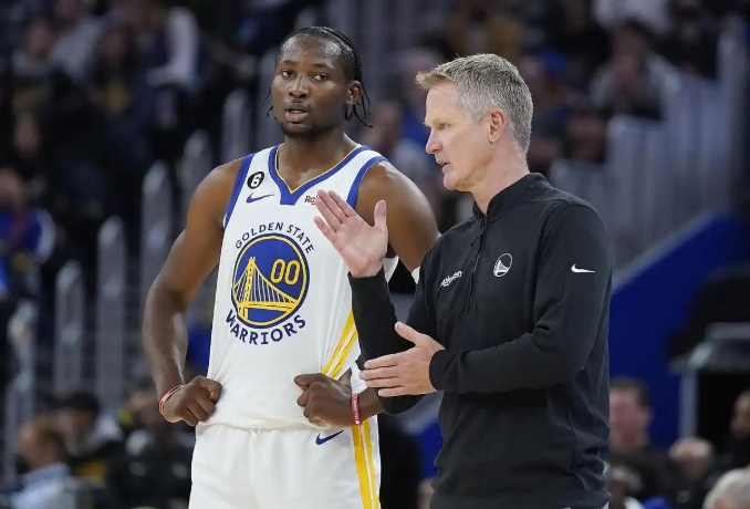 邓利维操作太差，去年库明加拒绝3000w合同时就应该放走他的
先不说去年邓利维能