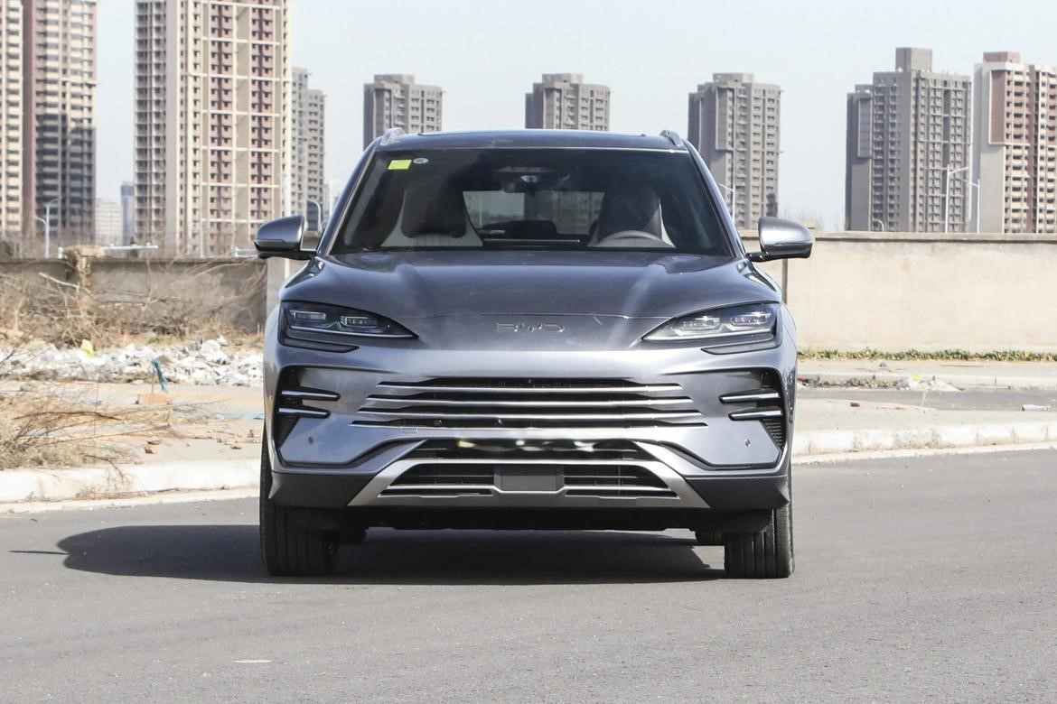 聊聊宋PLUS DM-i的用车心得
智能驾驶方面，我觉得它的自适应巡航在高速上挺